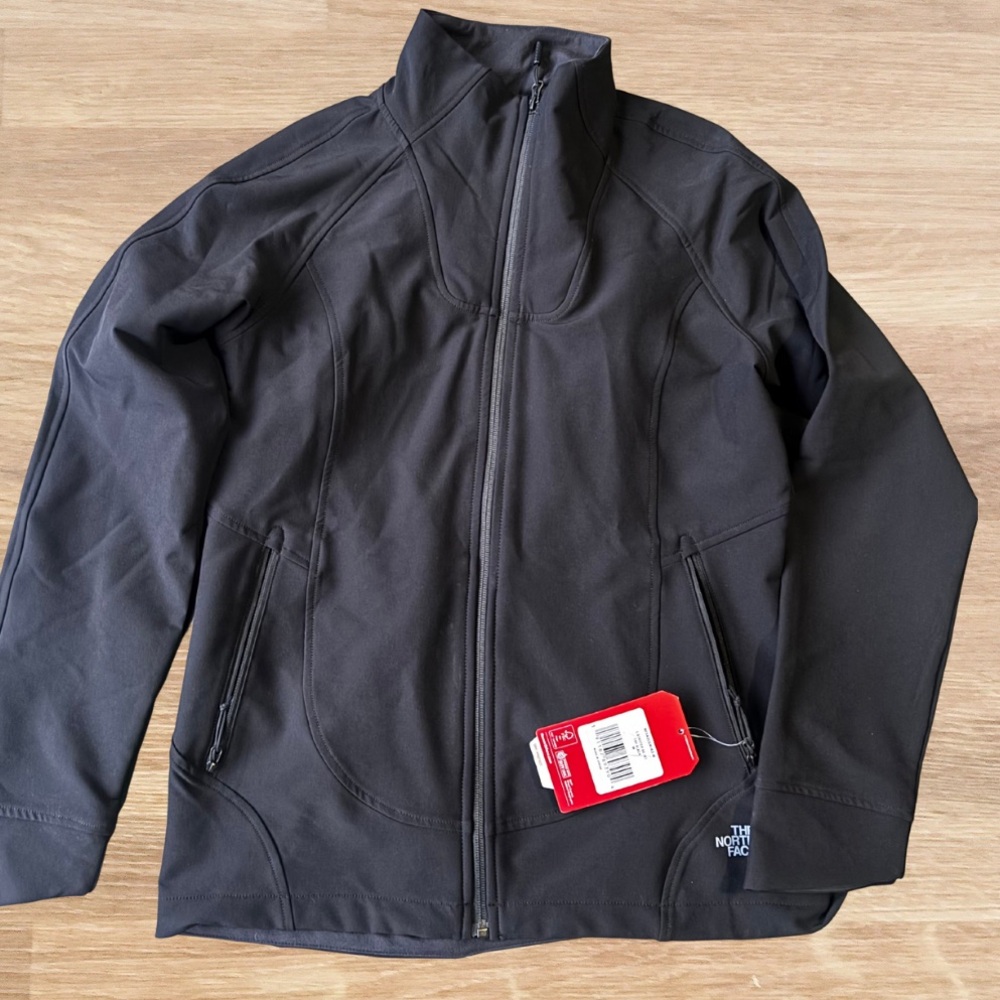 The North Face Women’s Black Stretch Soft Shell Jacket